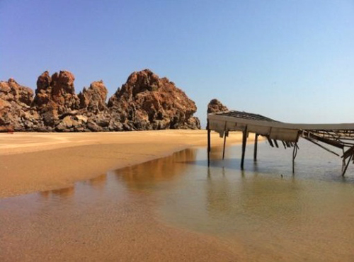 Oman: la spiaggia di Yiti